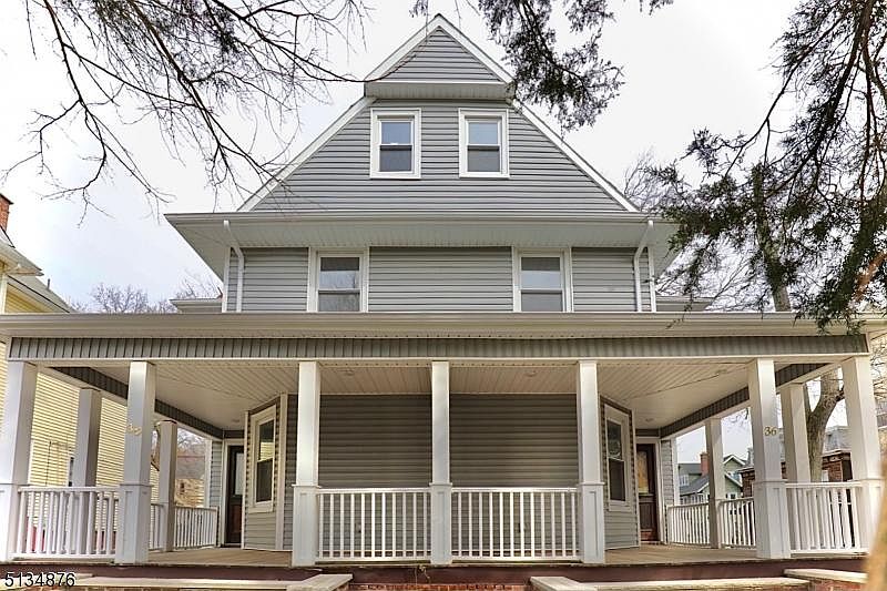 1st image of 36 Carlton St