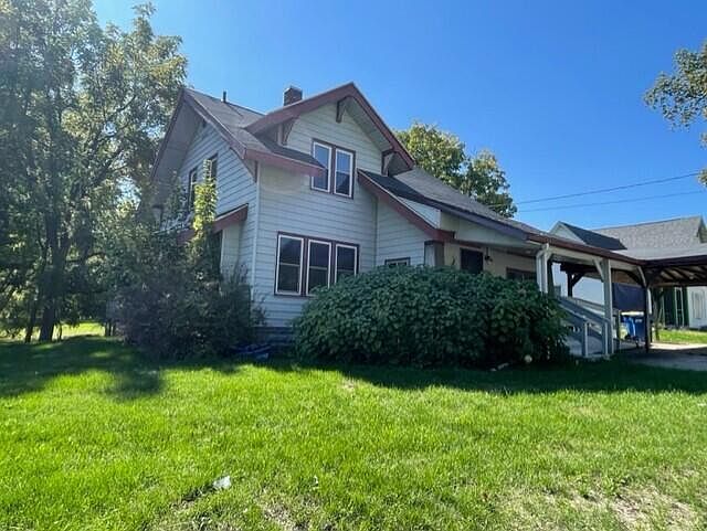1st image of 915 East Decker STREET