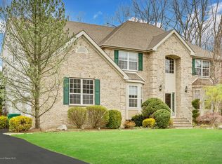 2 Tuscany Dr, Jackson, NJ 08527