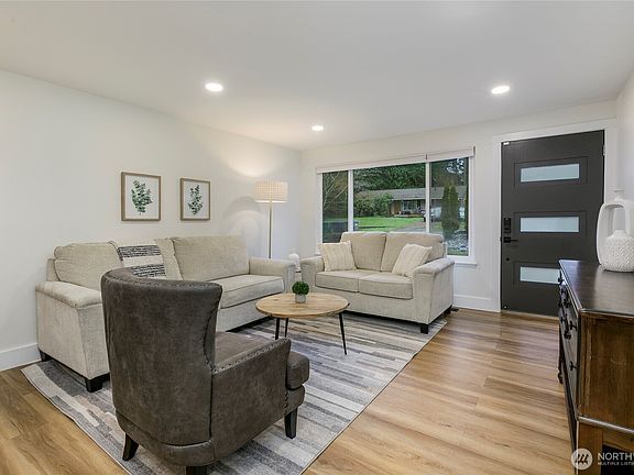 3rd image of 20323 12th Drive SE