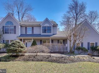 304 Rosewood Ln, Wallingford, PA 19086