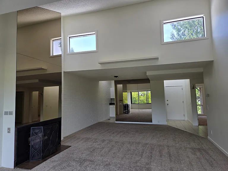 10911D Glen Acres Dr S — Photo 9