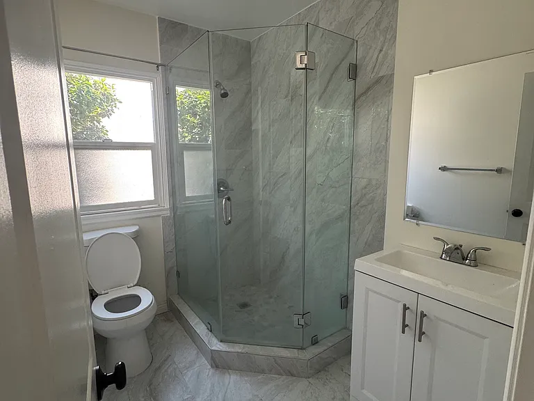 1529 S Monterey St — Photo 11