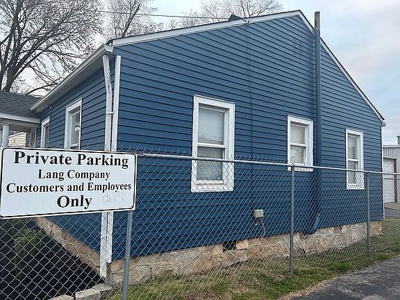 4th image of 428 E 6th Ave