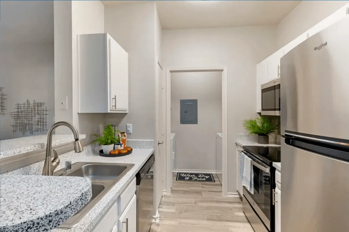 Keystone Falls Apartment Homes — Photo 1