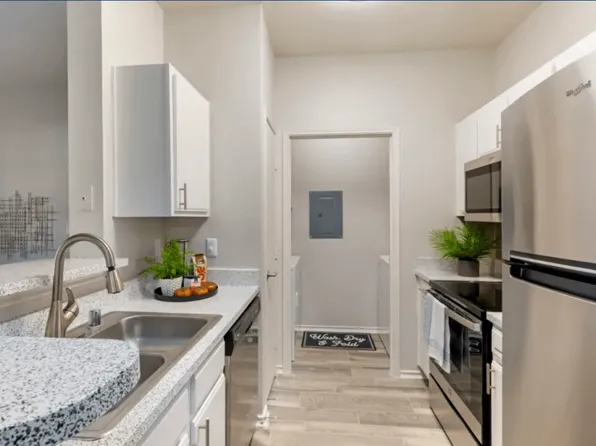 Keystone Falls Apartment Homes