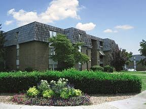 1st image of 6525 Greenway Dr