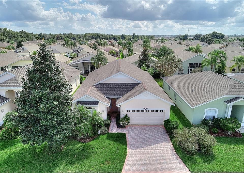 1st image of 211 Prather Dr