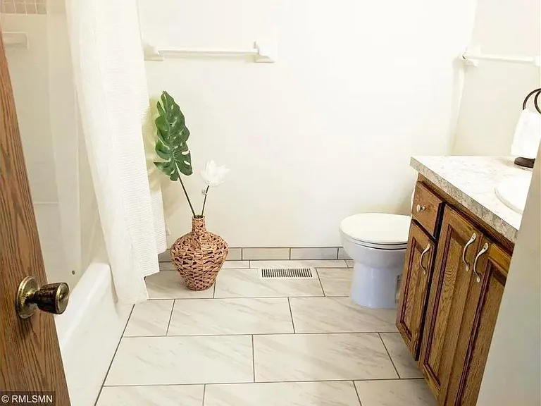 5994 Fernwood St — Photo 13