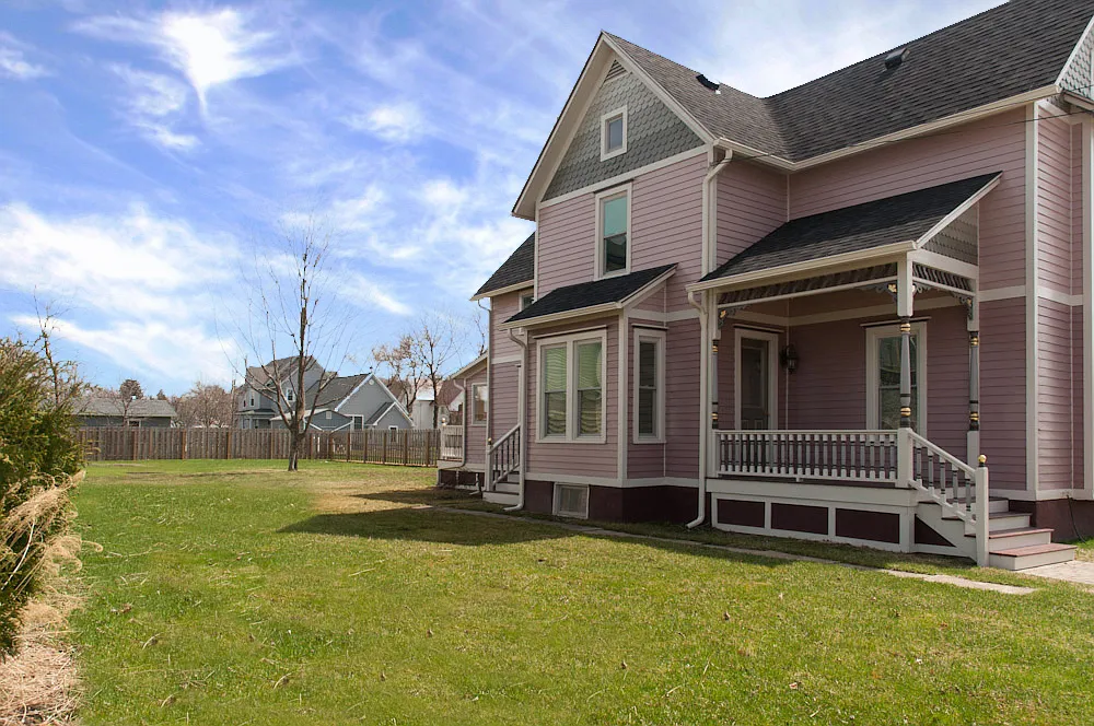 4 bed, 1464 sqft, $2,000 — Photo 3