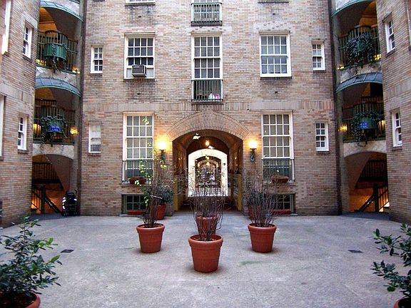 3rd image of 508 E 78th St APT 4I