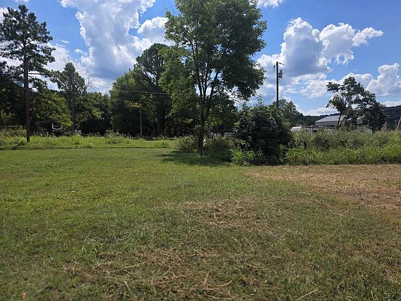 3rd image of Driftwood Rd