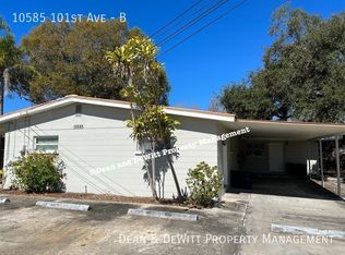 10585 101st Ave APT B, Seminole, FL 33772