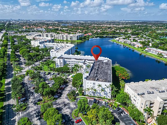 4th image of 10750 NW 66th St APT 502