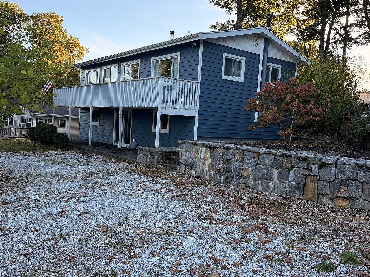 3 bed, 1600 sqft, $3,650 — Photo 1