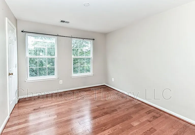 3845 Eisenhower Ave — Photo 15