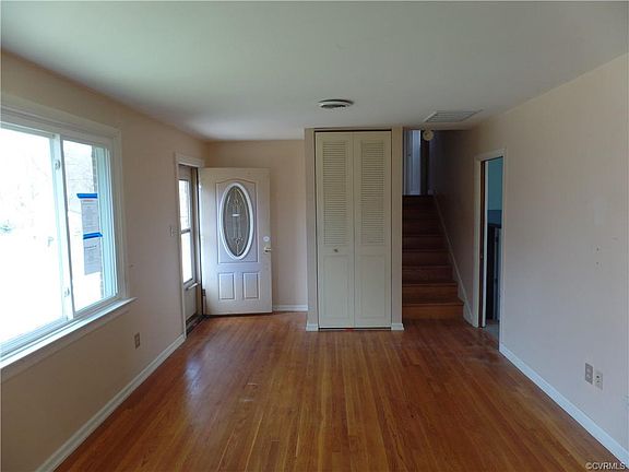 5th image of 7988 Colony Dr