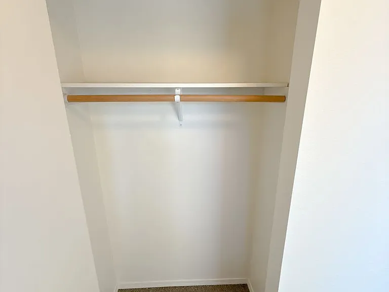 5481-5483 Glenridge Way #5485 — Photo 4