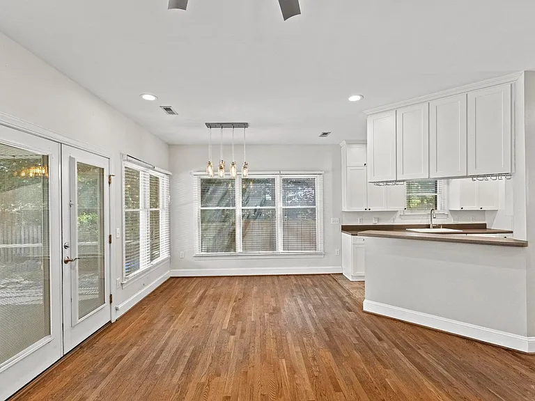 10176 Stoney Brook Ct SE — Photo 6