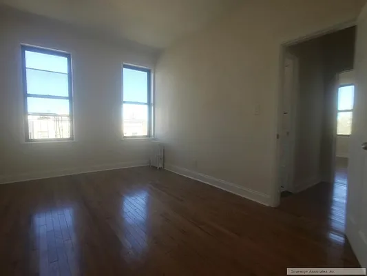 Rented by Sovereign Associates | media 30