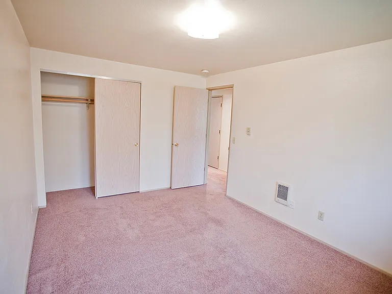 Oak Meadow — Photo 16