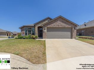 101 Brushy Trl W, Fort Worth, TX 76108