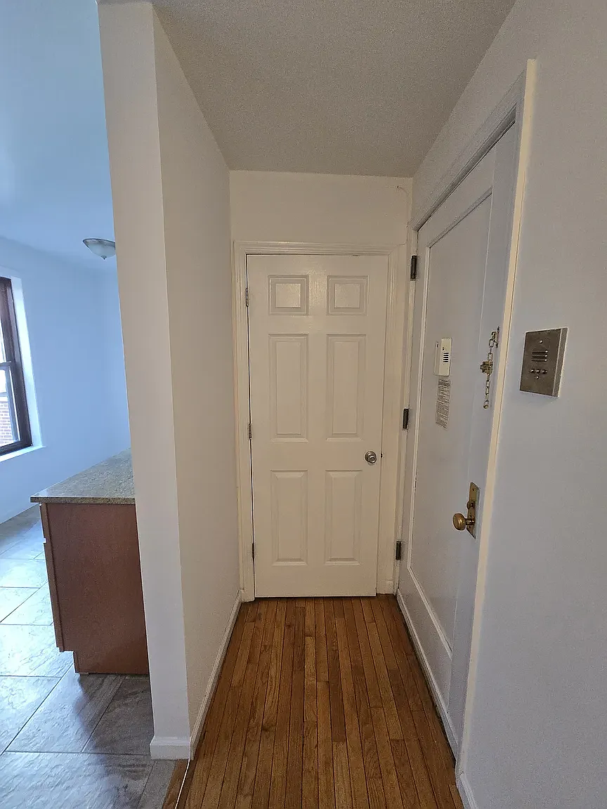 29 Charles Street — Photo 2
