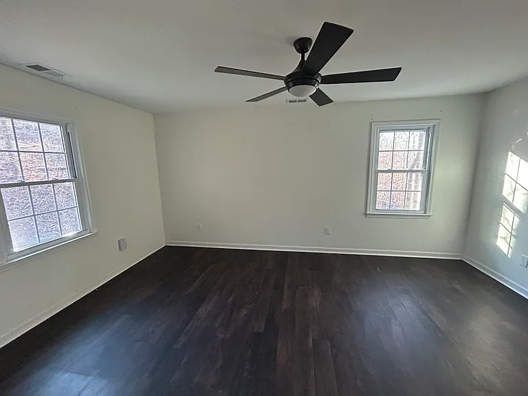 6970 Heard Rd — Photo 7