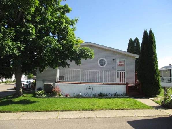 190 Brentwood Dr #190, White Lake, MI 48386
