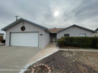 3475 Highland View Dr, Farmington, NM 87402