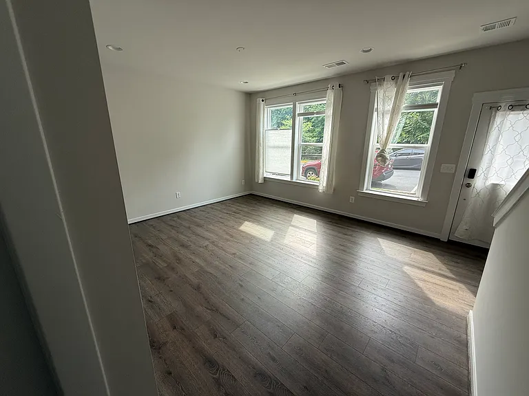 9188 Snowden Ashford Rd — Photo 3