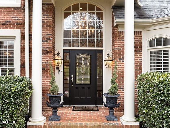 5th image of 1855 Bellamy Oaks Dr