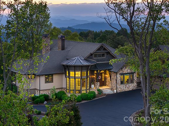 5th image of 31 Bear Tree Ct