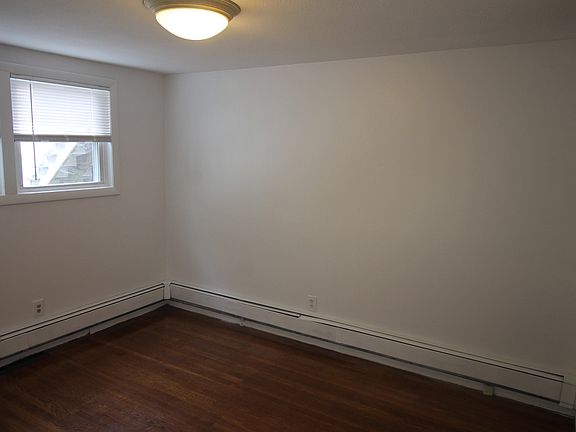 5th image of 88 California Ave APT 1