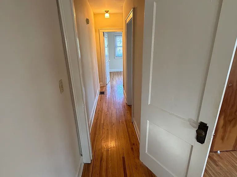 2757 Indianola Ave — Photo 20