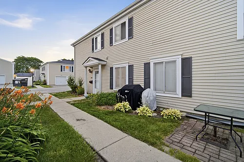 1306 Cove Dr #229D Photo 1
