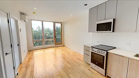 Rented by Real Team Brokerage