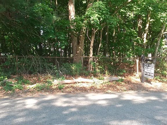 4th image of 47 Rosemary St