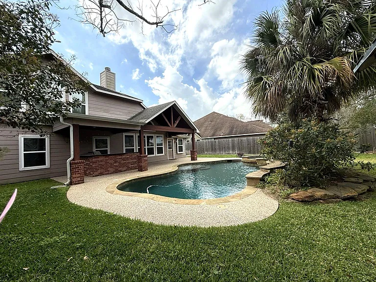 1927 Enchanted Park Dr — Photo 5