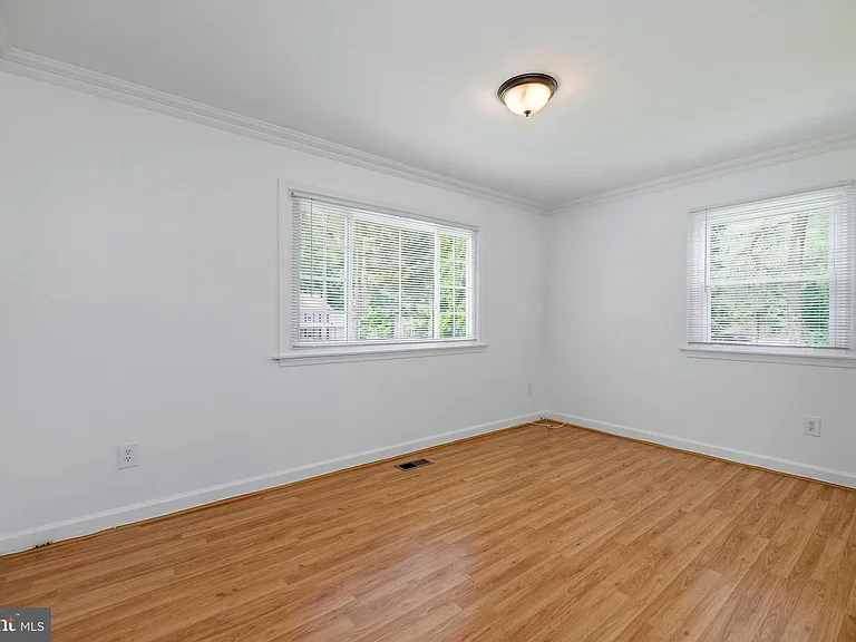 11325 Bacon Race Rd — Photo 20