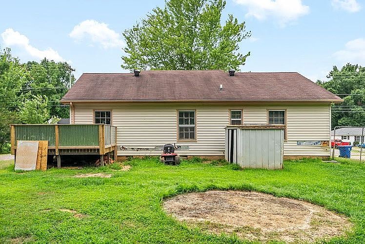 1st image of 539 Donna Dr