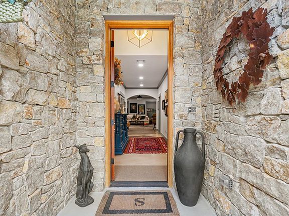 2nd image of 33160 Cardinal Dr