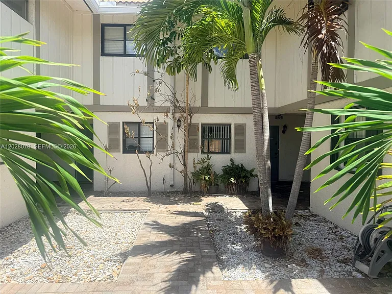 10787 Royal Palm Blvd #5 — Photo 1