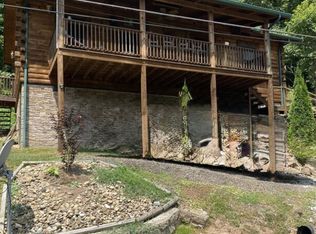 128 Lake Shore Dr, Cross lanes, WV 25313