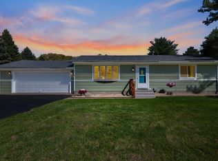 7830 Country Ln, Lino Lakes, MN 55014