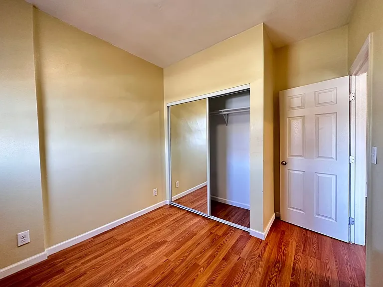 1461 Alice Street — Photo 53