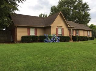 7055 Andrews Rd, Bartlett, TN 38135