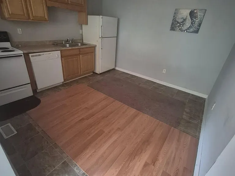 536 Scott St #B2 — Photo 2