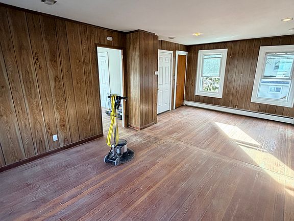 2nd image of 382 Lexington Ave #1