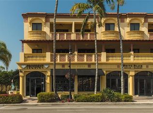 555 5th Ave S #202, Naples, FL 34102